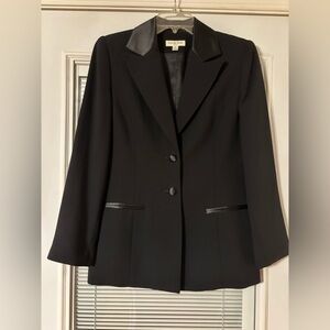 Amanda Smith Black Blazer with Satin Accent